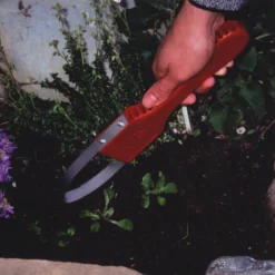 Garden Bandit&trade; Precise Weeder